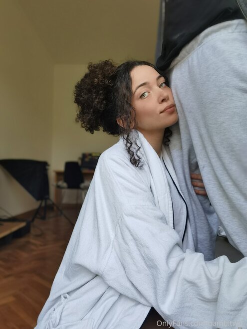 bambitwo-taking-it-off_001 #DHmTyCIB