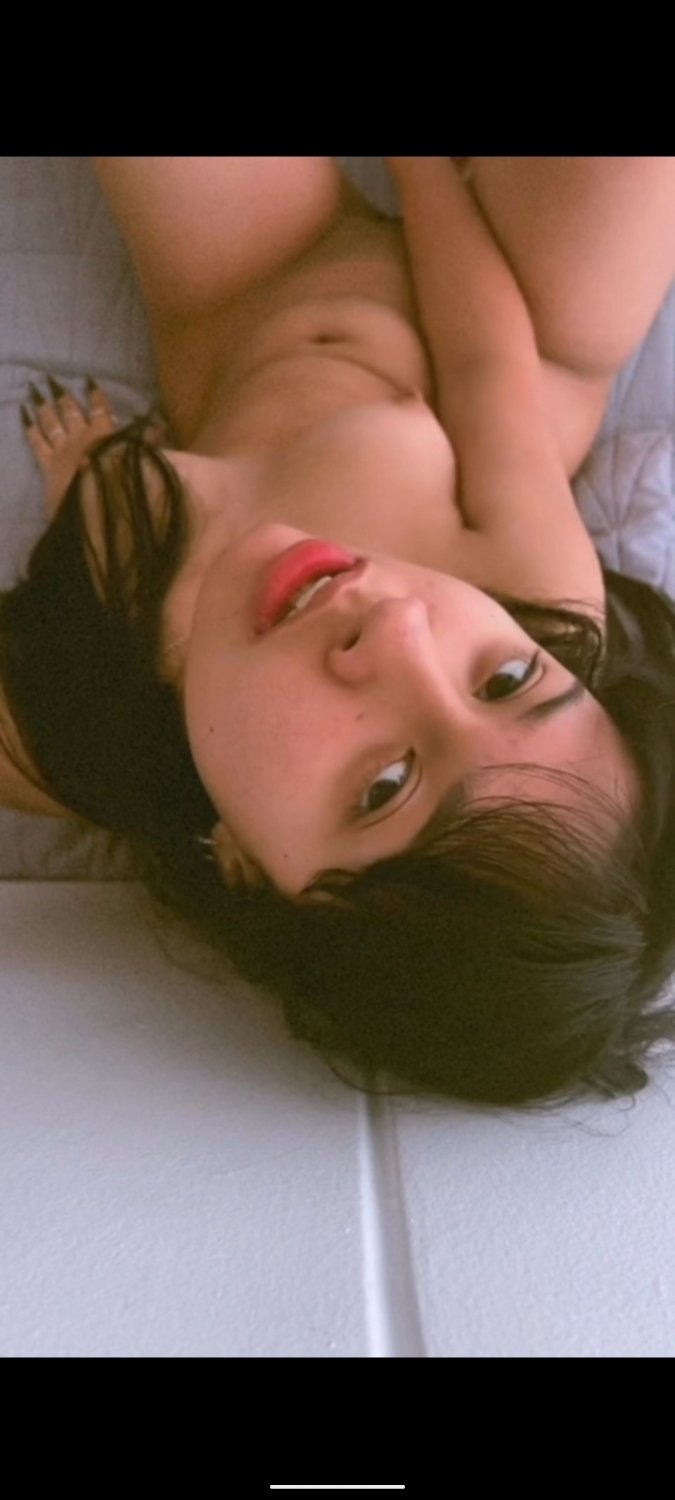 Quería ser famosa y me paso sus fotos para que las publicara #elDkcbGY